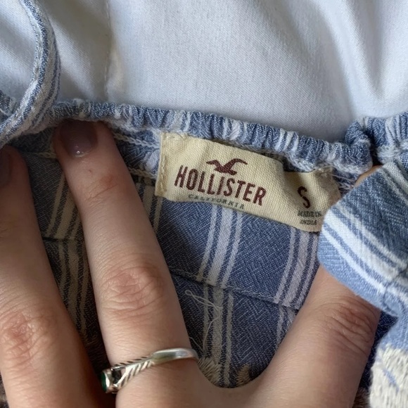 Hollister crop top - Picture 3 of 4